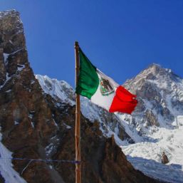 Mexicanos buscan conquistar cumbre K2