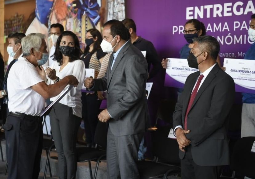 Morelos apoya a negocios para reactivar economía