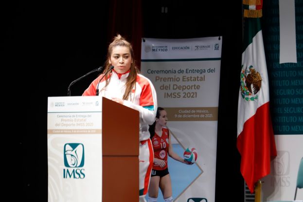 Entregan Premio Estatal del Deporte